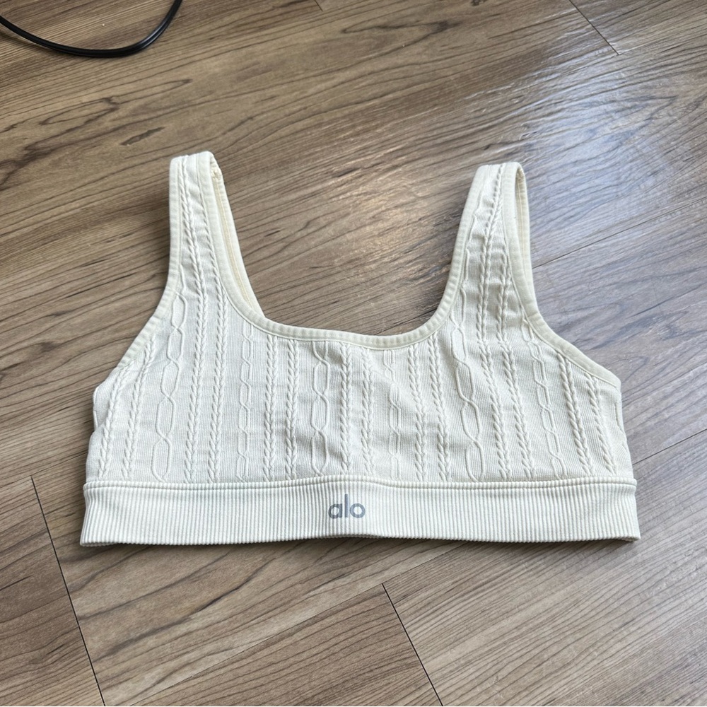 LIGHT YELLOW ALO SPORTS BRA